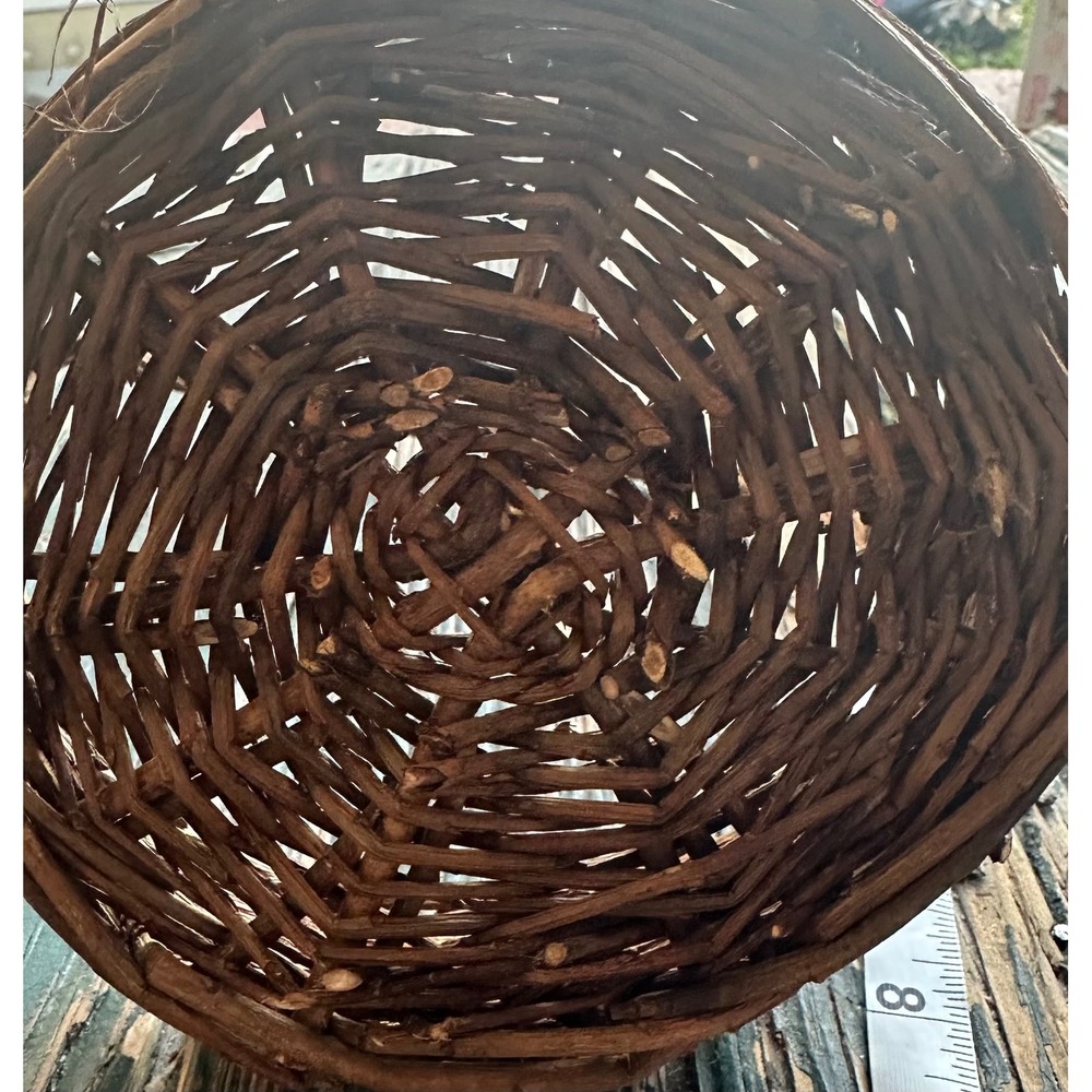 Small Rustic Wicker Twig Basket with Handle Brown Farmhouse Decor A3607 - Picture 5 of 7